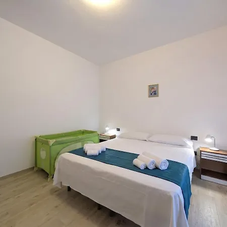 Apartamento -fronte Mare- Ac Wifi 3 Posti Letto *