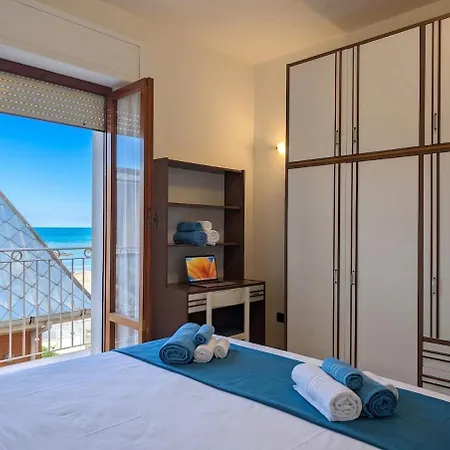 -fronte Mare- Ac Wifi 3 Posti Letto